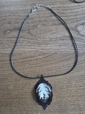 Black Gothic Oval Cameo Pendant Necklace with Silhouette